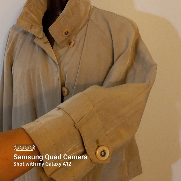 Women's Short trench coat / raglan / spring fall light jacket (vintage 1990s) - Picture 9 of 15